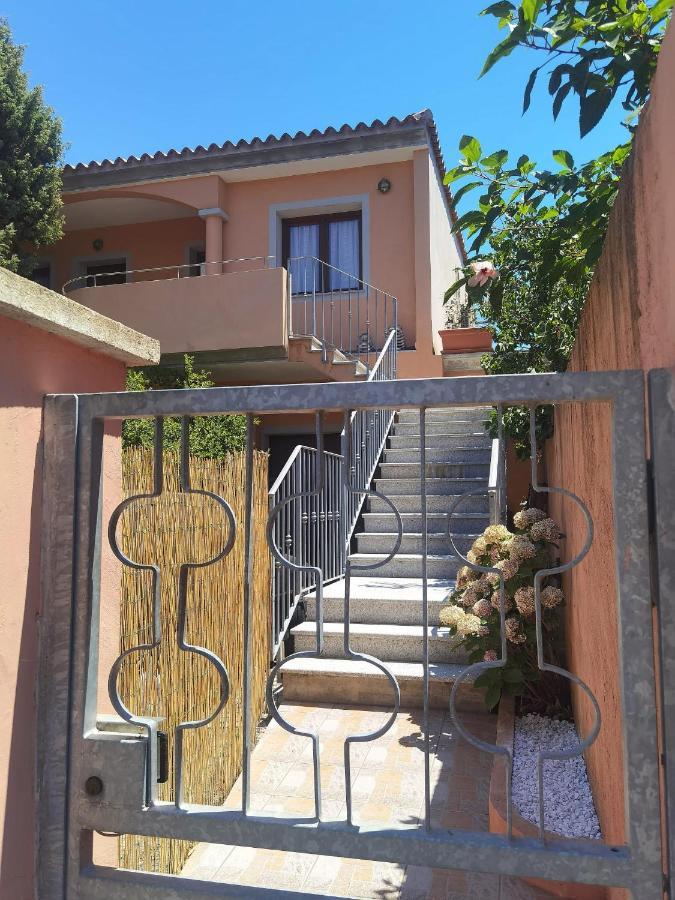 Villa La Casetta Di Edo Olbia Exterior foto